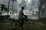 Kun halvdelen af de lovede penge er nået ud til de ramte regioner. Her Banda Aceh på Sumatra, Indonesien. - Arkivfoto: AP 