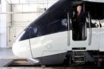 DSB-direktør Keld Sengeløv krydrede præsentationen af årsregnskabet med en fremvisning af intercitytoget IC4.   Foto: Peter Hove Olesen 