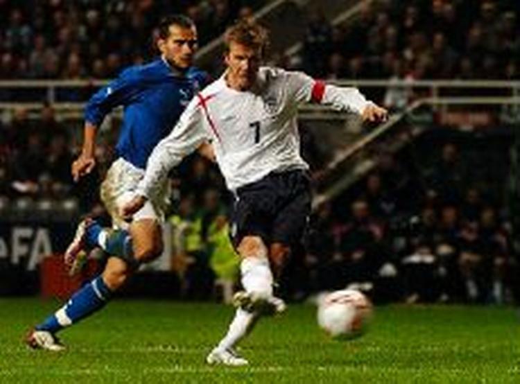 David Beckham bidrog med en scoring til Englands forventede sejr. - Foto: AP 