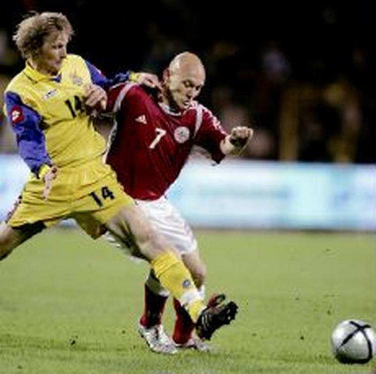 Thomas Gravesen var frustreret over ukrainernes manglende vilje til at komme frem ad banen. - Foto: Thomas Borberg 