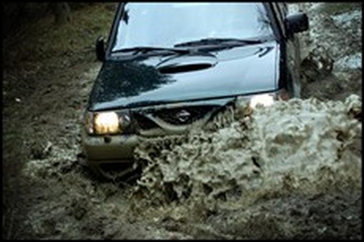 Gør sådan lidt får ofte, og selv de mest robuste offroadere kan tage skade. Foto: Thomas Borberg 