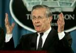 Donald Rumsfeld advarer det nye irakiske styre mod korruption. - Foto: AP 
