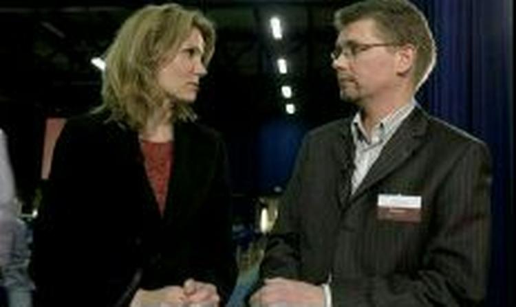 I aften er enten Frank Jensen eller Helle Thorning-Schmidt kåret til ny S-formand. - Foto: Jens Dresling 