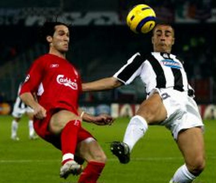 Garcia og Juventus' Cannavaro i nærkamp. - Foto: AP 