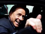 Italiens regeringschef, Silvio Berlusconi, har fået problemer, efter at det lille midterparti UDC har trukket sig ud af regeringskoalitionen.   Foto: Pier Paolo Cito/AP 