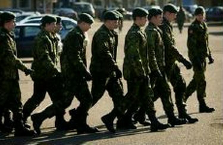 I øjeblikket er i alt 1.247 stillinger som konstabler eller befalingsmand ikke besat, fordi der er stor afgang af nuværende ansatte i forsvaret. - Arkivfoto: Jens Dresling 