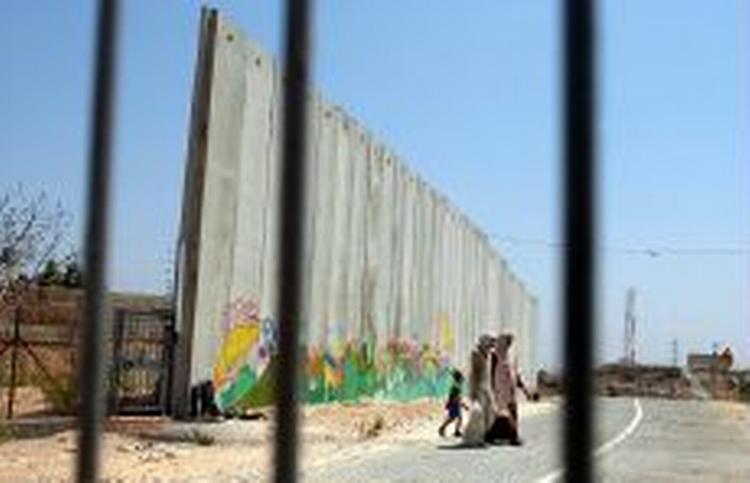 Den israelske regering tilbyder nu 50 nye bosætterpladser i den sydlige del af Vestbredden i bosættelsen Elkana. - Foto: AP 