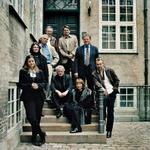 Formænd og forkvinder for de syv udvalg med Jørn Lund (nr 3 f.v.) og kulturministeren i midten. 