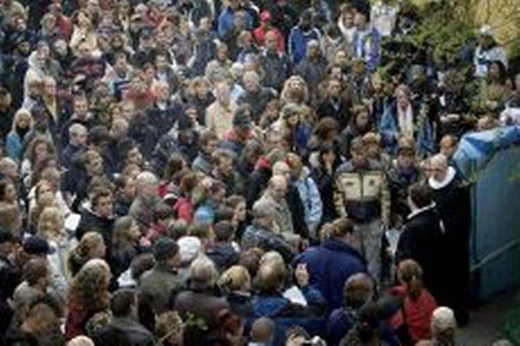 Mindehøjtideligheden på Christiania torsdag efter skudepisoden. - Foto: Jens Dresling 