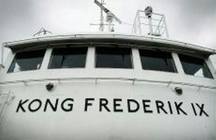 'Kong Frederik IX' ligger på en strand i Indien. Og der bliver den liggende til den er hugget op. - Foto: Morten Langkilde 
