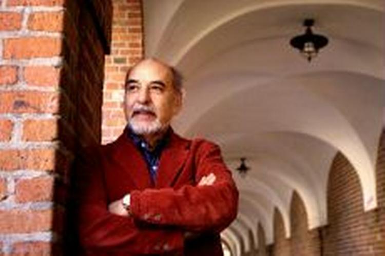 TABU. Arabisk er Koranens og hans forældres sprog, derfor skriver den marokkanskfødte forfatter Tahar Ben Jelloun på fransk, når han skriver om tabuer i den oprindelige kultur.   Foto: Finn Frandsen 