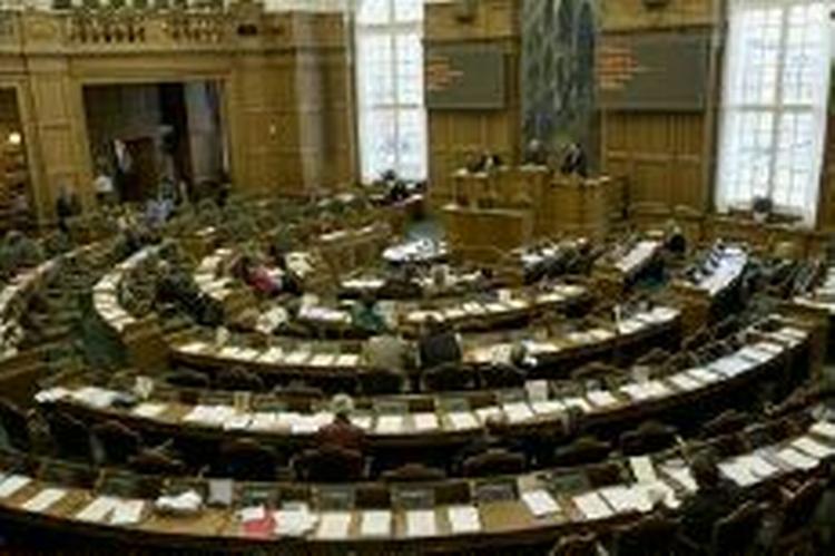 Planerne om kontorer i Folketingssalen er sat i bero. - Arkivfoto: Johnny Frederiksen 
