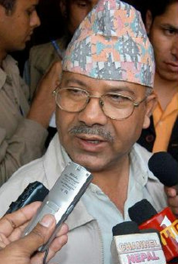Lederen af Nepals kommunistiske parti, Madhav Kumar Nepal, er blevet frigivet fra husarrest. - Foto: AP 