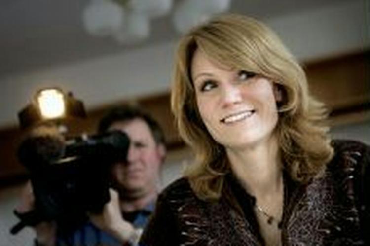 Helle Thorning-Schmidt oplever stadig fremgang og Socialdemokraterne er nu begyndt at stjæle stemmer fra Venstre, viser ny meningsmåling. - Foto: AP 
