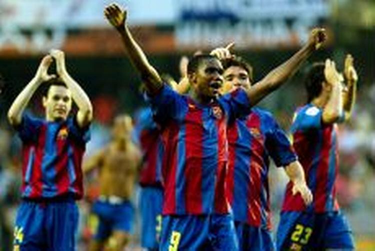 Eto'o jubler. Barcelona jubler. Mesterskabet er tæt på. - Foto: AP 