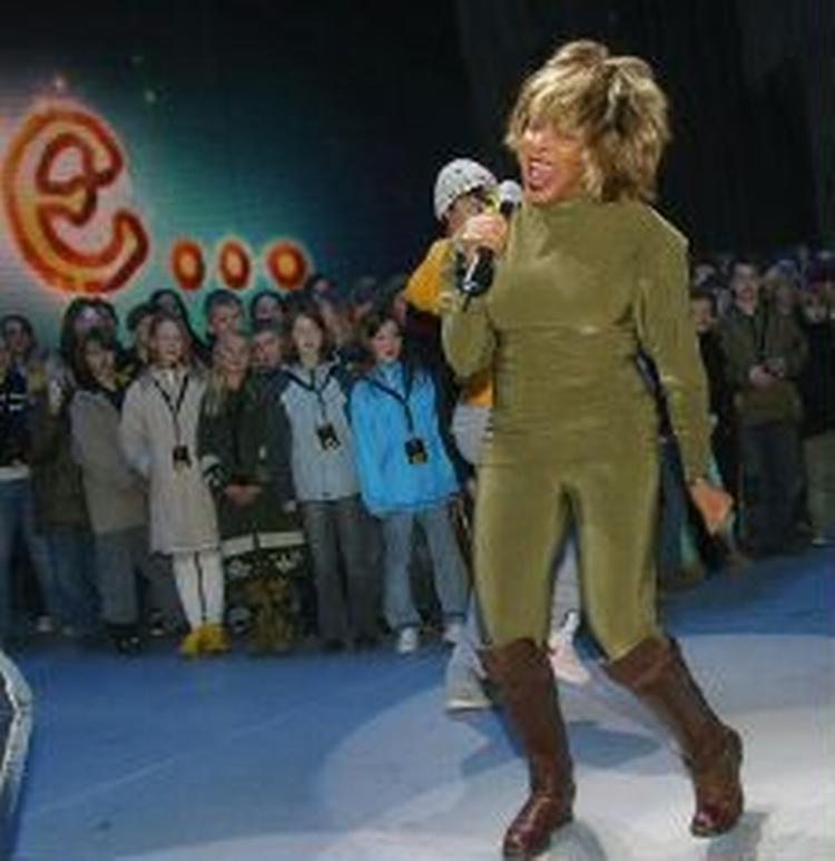 Tina Turner under en prøve før showet i Parken. - Foto: AP 