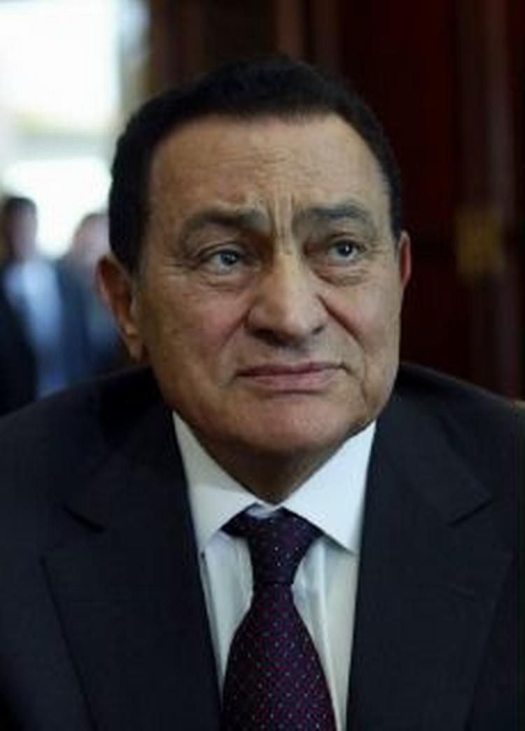 Den ubestridte leder af Egypten igennem 24 år, præsident Hosni Mubarak, har åbnet op for modkandidater til fremtidige præsidentvalg. - Foto: AP 