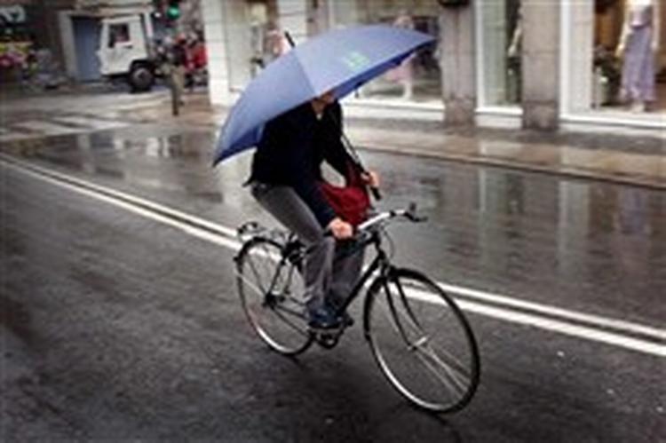 Hvis man cykler til og fra arbejde hver dag, bliver man kun våd 17 ud af knap 500 ture om året. - Foto: Jens Dresling 