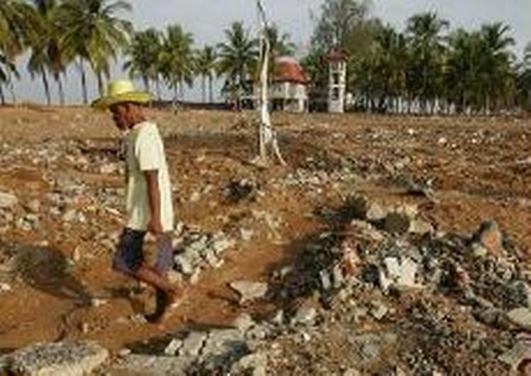 Tusindvis af danske turister strandede i de thailandske feriebyer, da tsunamien ramte. - Arkivfoto: AP 