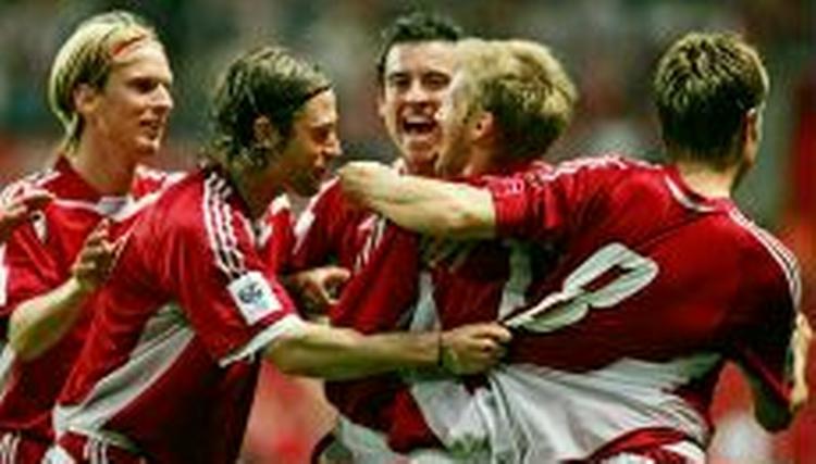Danske spillere jubler efter Martin Jørgensens scoring i VM-kvalifikationskampen mod Ukraine. Kampen endte 1-1. - Foto: Linda Johansen 