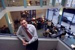 Finansmanden Klaus Riskær Pedersen gjorde comeback med etableringen af Cybercity i 1995. Nu overvejer han sagsanlæg mod ejerkredesen, der har solgt til Telenor. - Arkivfoto: Ole Buntzen 