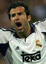 Luis Figo forstår ikke, hvorfor han nu har fået rollen som bænkevarmer. - Foto: AP 