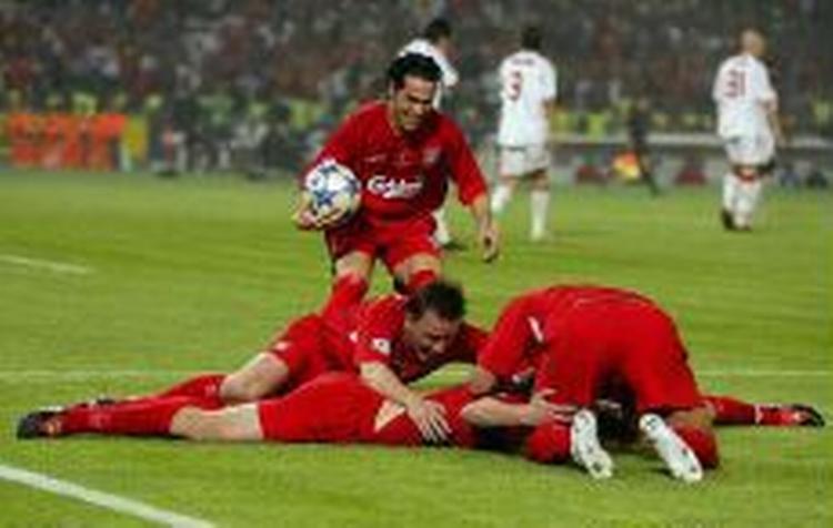 Xabi Alonso jubler efter at have udlignet til 3-3- på straffespark. - Foto: AP 