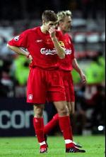Steven Gerrard var tæt på at give op, da Milan scorede til 3-0 i første halvleg. - Foto: AP 