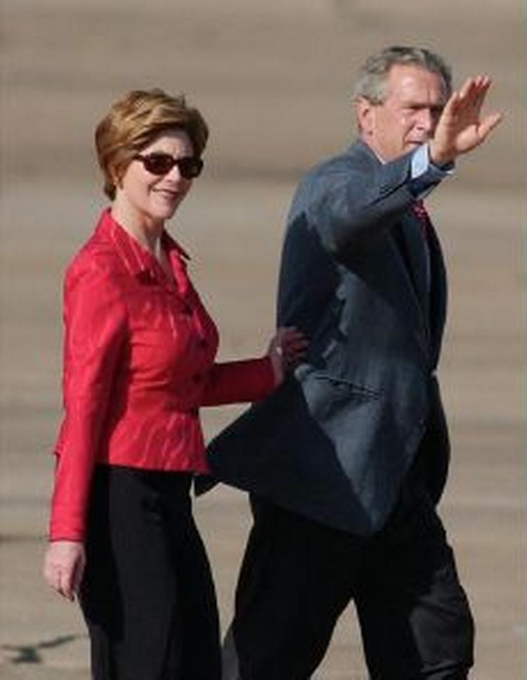 George W. Bush kommer til Danmark 6. juli sammen med sin kone Laura. Det er midt i politiets ferie. - Foto: AP 