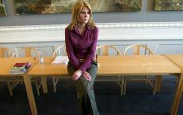 Helle Thorning-Schmidt vil gerne forhandle med regeringen, men regeringen vil ikke forhandle med Helle Thorning-Schmidt, mener S-formanden. - Foto: Klaus Holsting 