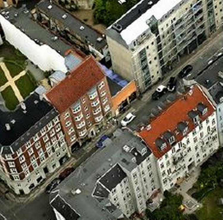 Familien til den dørmand, der skød og dræbte en ung mand på Nørrebro forrige lørdag, er så bange for hævn, at den er villig til at indgå en aftale om ikke at vise sig i København.   Foto: Ja 
