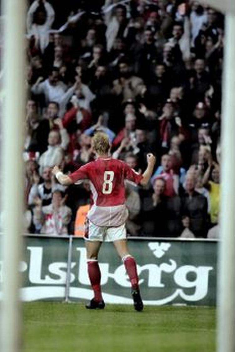 Søren Larsen fik en superdebut i Parken for landsholdet med to mål. - Foto: Thomas Borberg 