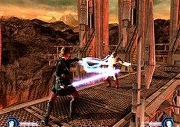 Spilversionen af  Star Wars III  er en lettere tandløs rejse gennem filmens hovedscener, men den formår aldrig at fænge og er for karrig med indhold: Blot seks timer tog det at transformere Anakin til onde Darth Vader. 