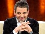 Rowan Atkinson   kendt som Mr. Bean   er blandt de mange kritikere af lovforslaget, som de mener vil underminere ytringsfriheden. Eksisterende lovgivning giver tilstrækkelig beskyttelse, mener de.   Foto: Uli Deck/A3386 