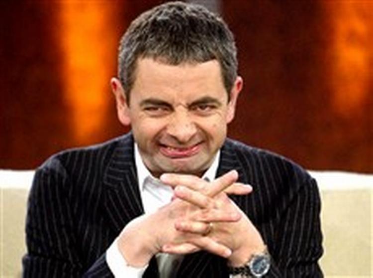 Rowan Atkinson   kendt som Mr. Bean   er blandt de mange kritikere af lovforslaget, som de mener vil underminere ytringsfriheden. Eksisterende lovgivning giver tilstrækkelig beskyttelse, mener de.   Foto: Uli Deck/A3386 
