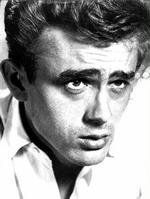 En festival til ære for James Dean druknede i regn, da et uvejr havde slået sig ned over hans fødeby Marion.   Arkivfoto: Polfoto 