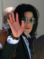 12 nævninge har afgjort Michael Jacksons skæbne. Nu venter verden på at høre dommen. - Foto: AP 