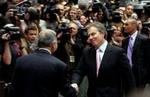 Den engelske premierminister, Tony Blair, ankommer til budgetmødet. - Foto: AP 