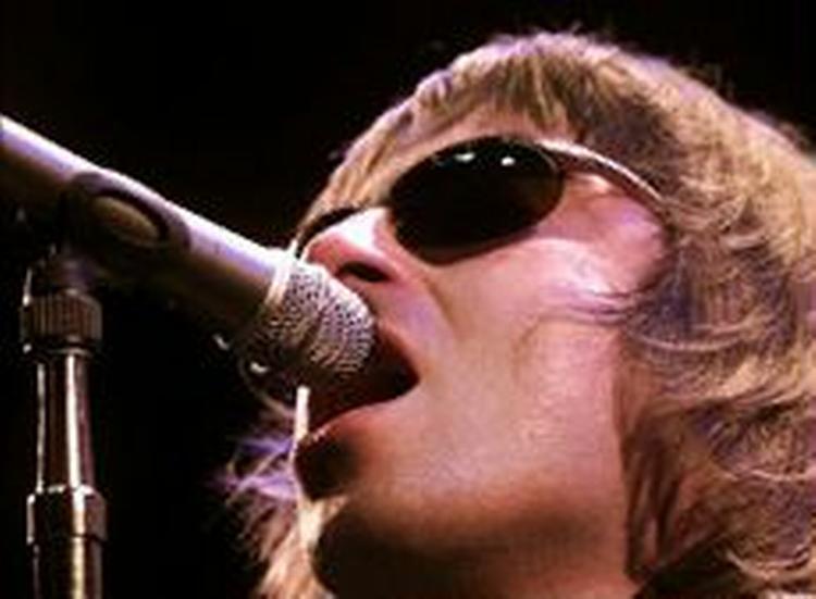 Oasis' musik er populær i musikbutikker og på fildelingstjenester. Her er antallet af ulovlige musikfiler faldet. - Arkivfoto: Claus Bonnerup 