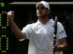 Roddick knytter næven i triumf efter sin sejr over Jiri Vanek. - Foto: AP 