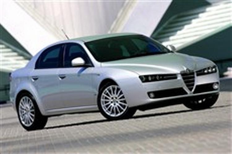 Alfa 159 er vokset på alle ledder og er derfor ikke helt så sportslig som forgængeren, 156. Foto: Alfa 