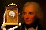 Dette ur har været med ved Slaget ved Trafalgar og overlevede længere end dets ejermand, lord Nelson.   Foto: Kirsty Wigglesworth/AP 