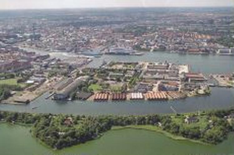 3500 milliarder kroner skal man hive op af lommen, hvis man skulle få den idé at købe Danmark. - Foto:Thomas Borberg 