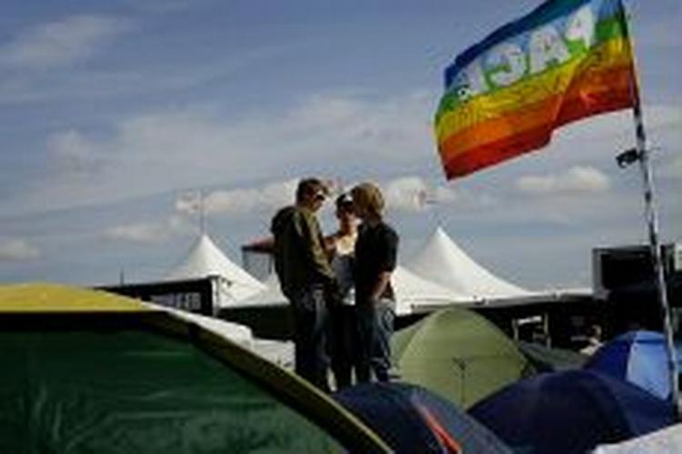 Organiserede tyvebander plyndrer igen i år teltene på Roskilde Festivalen. Og de går ikke af vejen for stjæle, mens folk ligger og sover. - Foto: Anders Birch 