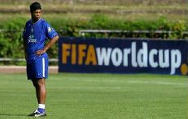 Ronaldinho behøver ikke kigge så langt efter ferien. - Foto: AP. 