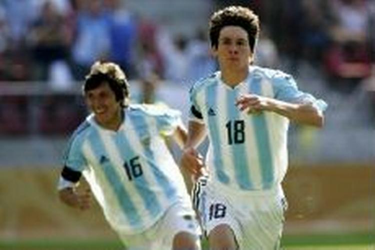 Messi (nummer 18) og Cardozo er klar til VM-finalen. - Foto: AP. 