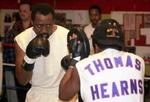 Thomas 'Hitman' Hearns (til venstre) med sin træner tilbage i 2000. - Arkivfoto: AP 