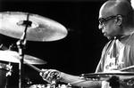80-årige Roy Haynes kaster lys over sine medspillere. - Foto: Gorm Valentin 