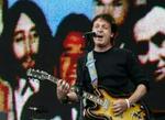 Paul McCartneys sange fra Live 8 blev lagt på nettet til download og det gav penge til The Band Aid Trust. - Foto: AP 