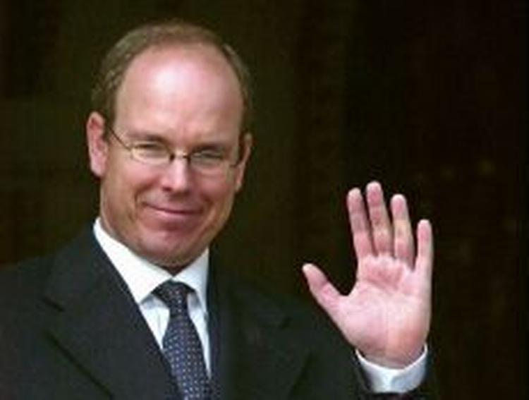 Den er god nok. Monacos prins Albert vedstår, at han er far til en stewardesses knap to år gamle barn. - Arkivfoto: AP 
